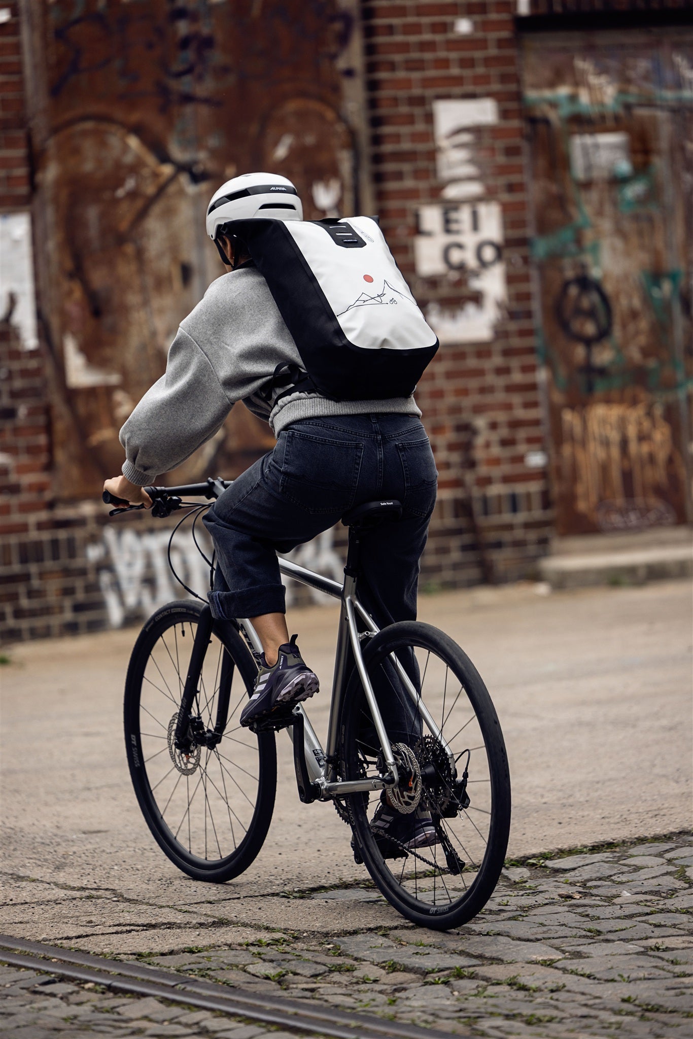 ORTLIEB (オルトリーブ)VELOCITY デザイン防水仕様 Velocity | ORTLIEB